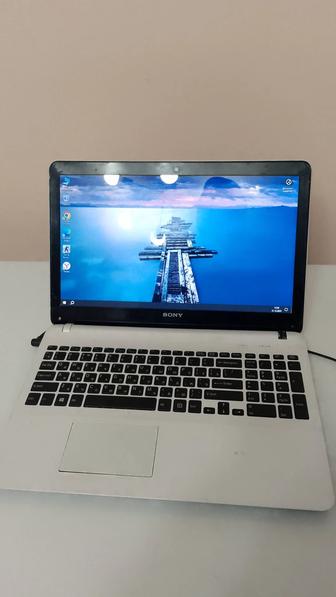 Ноутбук i3 8/500