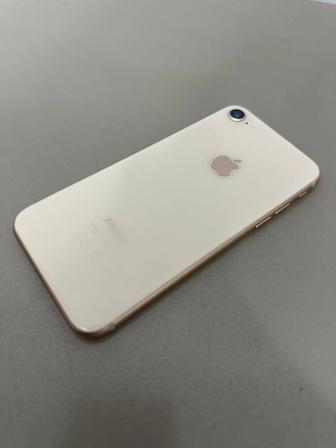 iPhone 8.без ремонта.