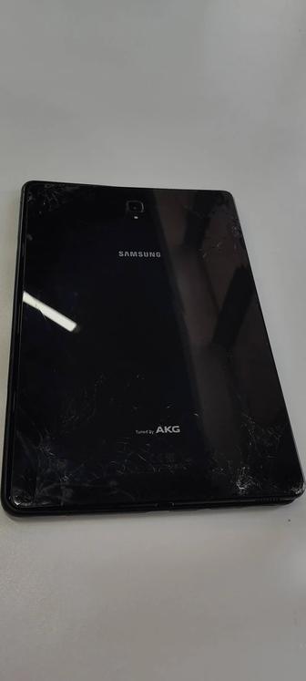 Продаю планшет samsung Tab 4s tuned by akg