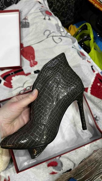 Продам ботильоны