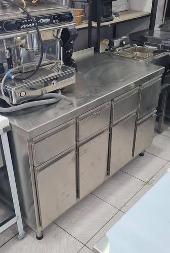 Барный стол из нержавеющей стали