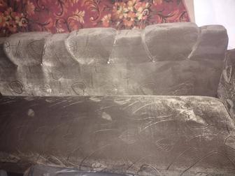 Продам кровать-диван (раскладывается) полуторка.