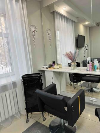 Сдам кресло в салоне