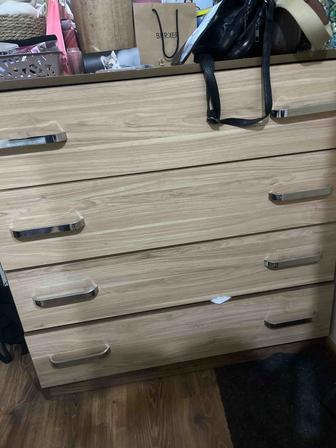 Продам комод для спальни либо прихожей