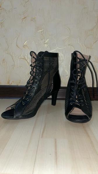 Продаю новые хилсы для танцев