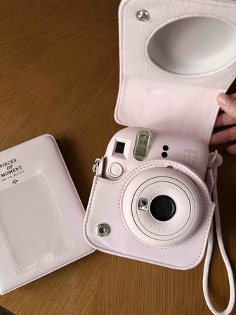 Fujifilm Instax Mini 12 (розовый)