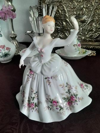 Коллекционная статуэтка Royal Doulton Англия винтаж