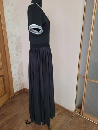 Продам женское платье б/у 48 размер