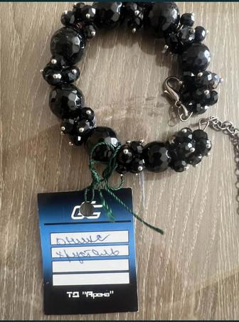 Продам набор украшений из агата, оникса ,шунгита