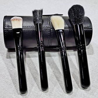 Набор кисточек для макияжа