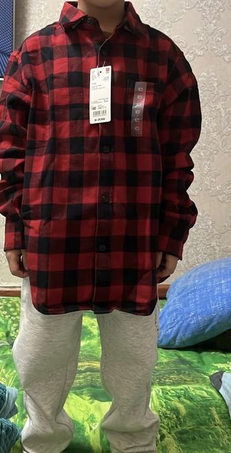 Продам рубашку Uniglo