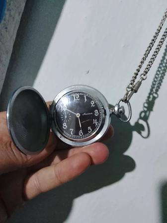 Механические часы.