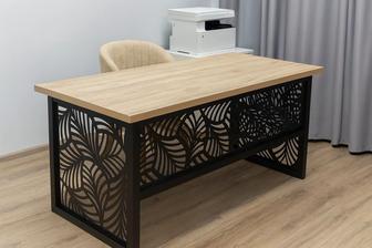 Офисный столик