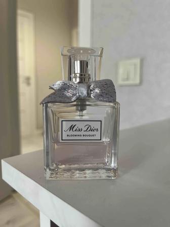 Духи Miss Dior blooming bouquet