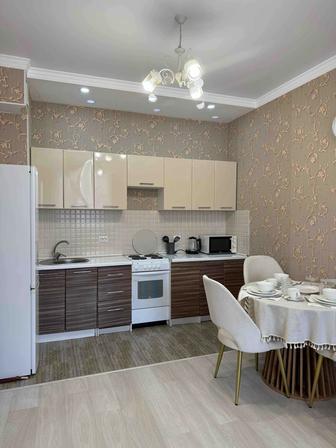 Продается кухонный гарнитур с электроплитой