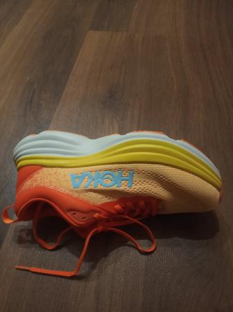 Продам кроссовки HOKA, 40 размер.