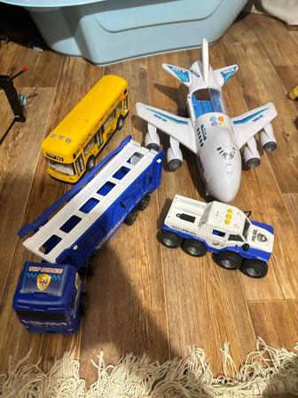 Продам детские игрушки