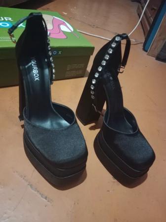 Продам туфли братц