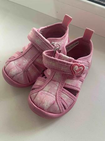 Сандали для садика