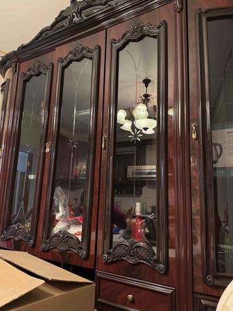 Продам стенку для зала (натуральное дерево)