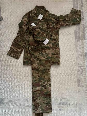 Продаю военную форму в цвете мультикам.