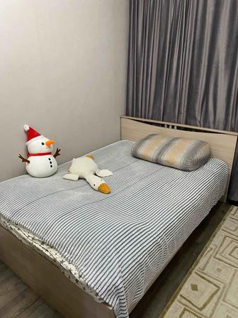 Продам 2х спальную кровать