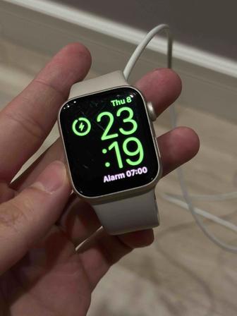 Apple Watche SE 40mm GPS model of the (2nd Generation),