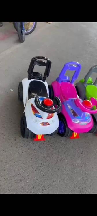 Толокар каталка машинка