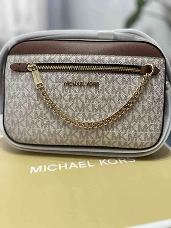 Сумка от Michael Kors