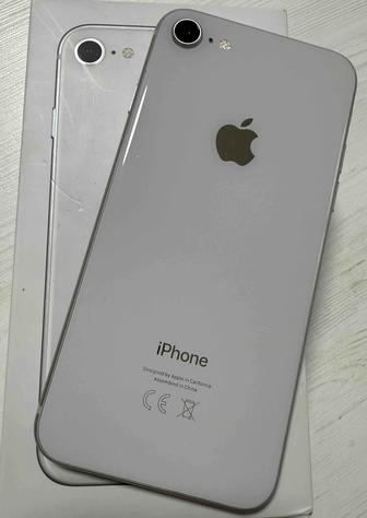 iPhone 8 silver 75акб