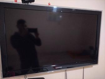 Продам телевизор большой