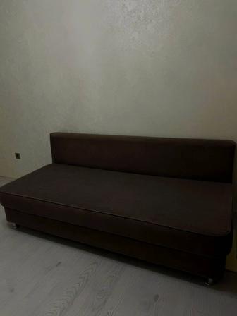 Диваны в хорошем состоянии 2 штук