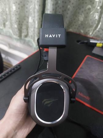 Проводные наушники