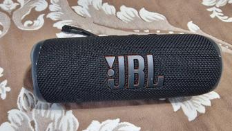 JBL Flip 6 портативная колонка.