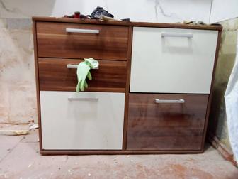 Продам кухонный гарнитур 100000 есть хороший торг если заберете сегодня