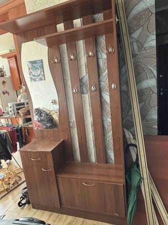 Отдам прихожую