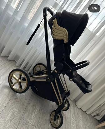 Продается коляска ,2в1,в отличном состоянии . С 0 до 4 лет .