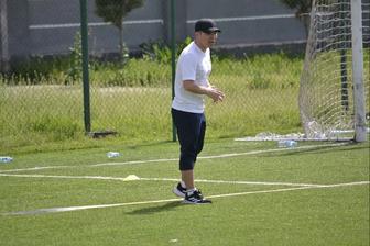 Тренер по футболу