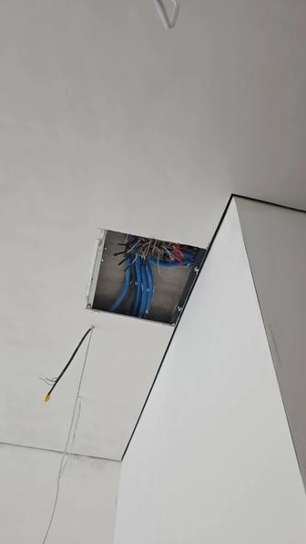 Электромонтажник