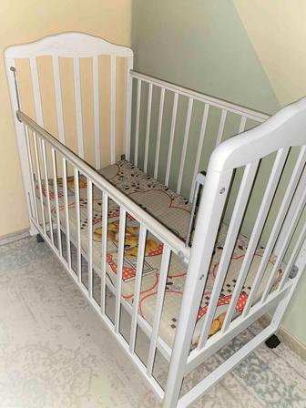 Детская кровать манеж