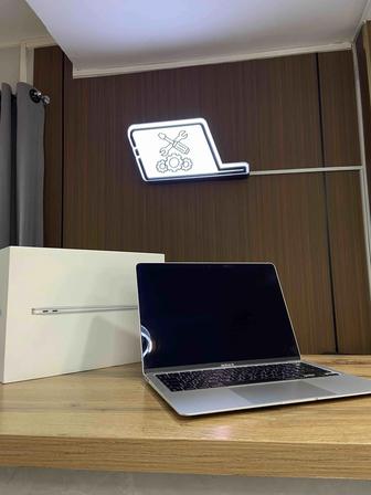 MacBook air M1 16 gb 256 gb