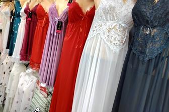 Женский халаты и пижамы