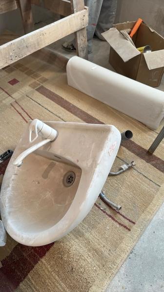 Раковина с пьедесталом