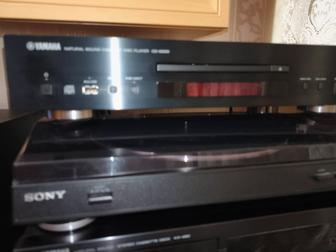 CD проигрыватель Ямаха.