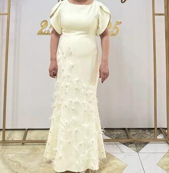 Платье вечернее