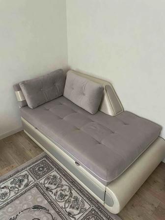Продается мини диван с креслом