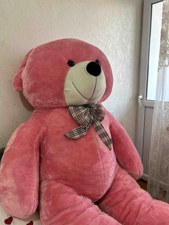 огромный мишка