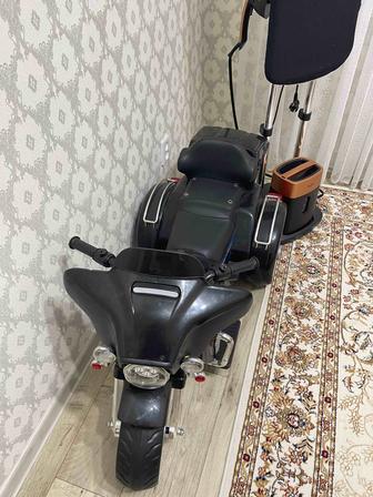 Мотоцикл на зарядке