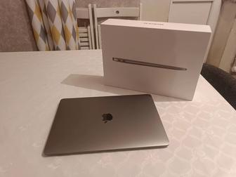 MacBook Air 13 m1 chip 256gb