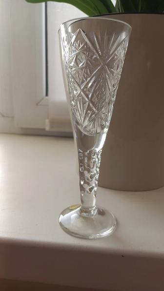 Докуплю хрустальные рюмки высотой 16см,можно некомплект